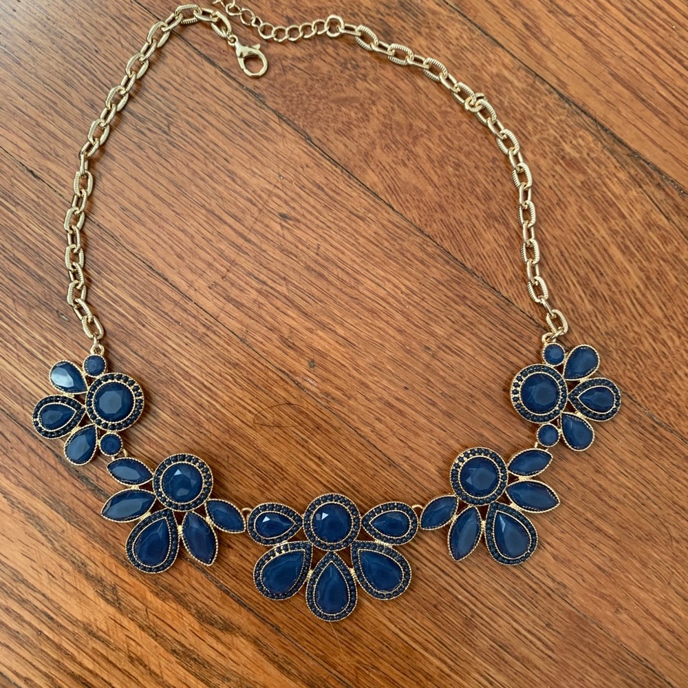 Statement necklace